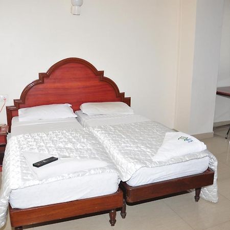 Dhanunjayas Luxury Hotel Hosur Ngoại thất bức ảnh
